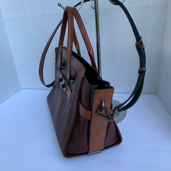 SOLD Coach Swagger 37 Colorblock Ginger - Picture 3 of 8